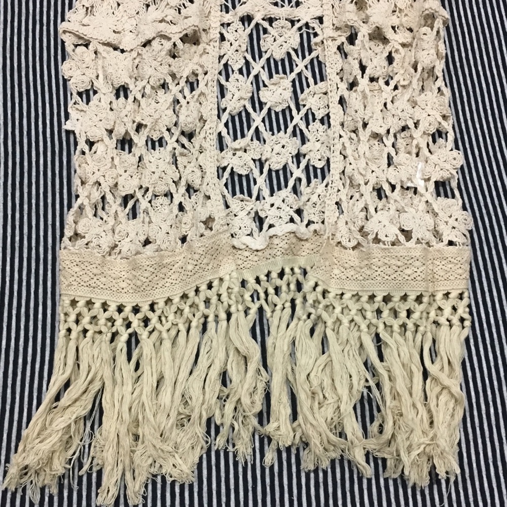 NWT Gorgeous Extra Long Floral Vest - Picture 5 of 5